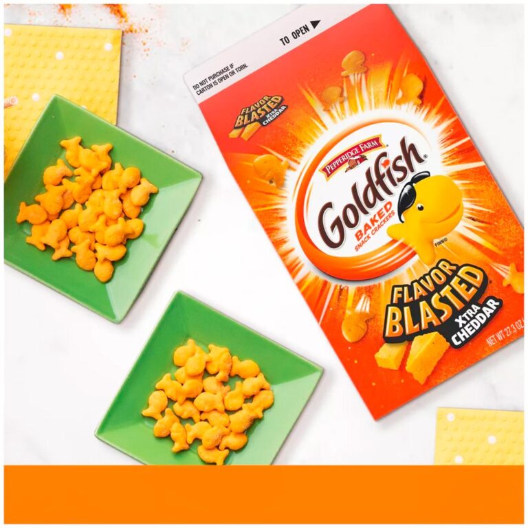 Goldfish Flavor Blasted Extra Cheddar Snack Crackers - Image 2